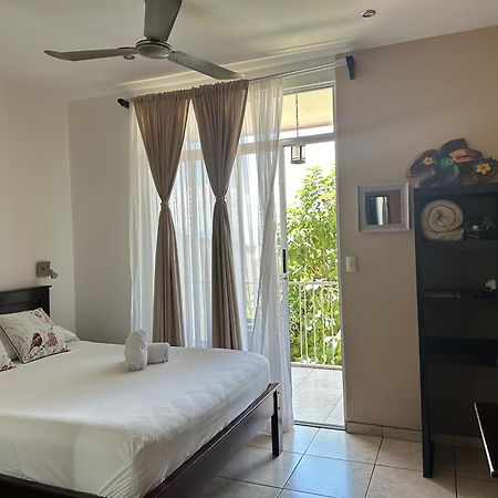 Casa De Lis Hotel & Tourist Info Centre Turrialba Ngoại thất bức ảnh