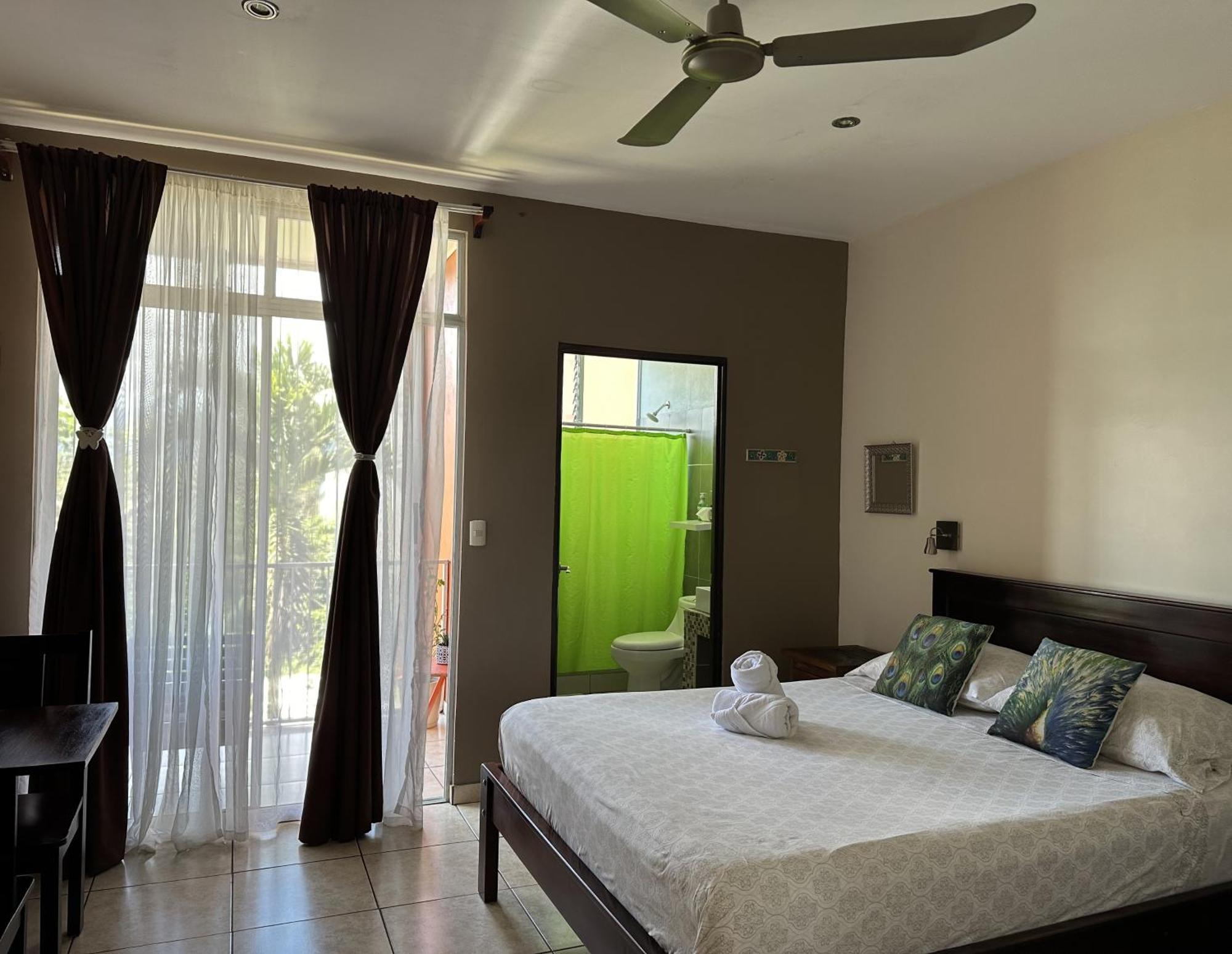 Casa De Lis Hotel & Tourist Info Centre Turrialba Ngoại thất bức ảnh