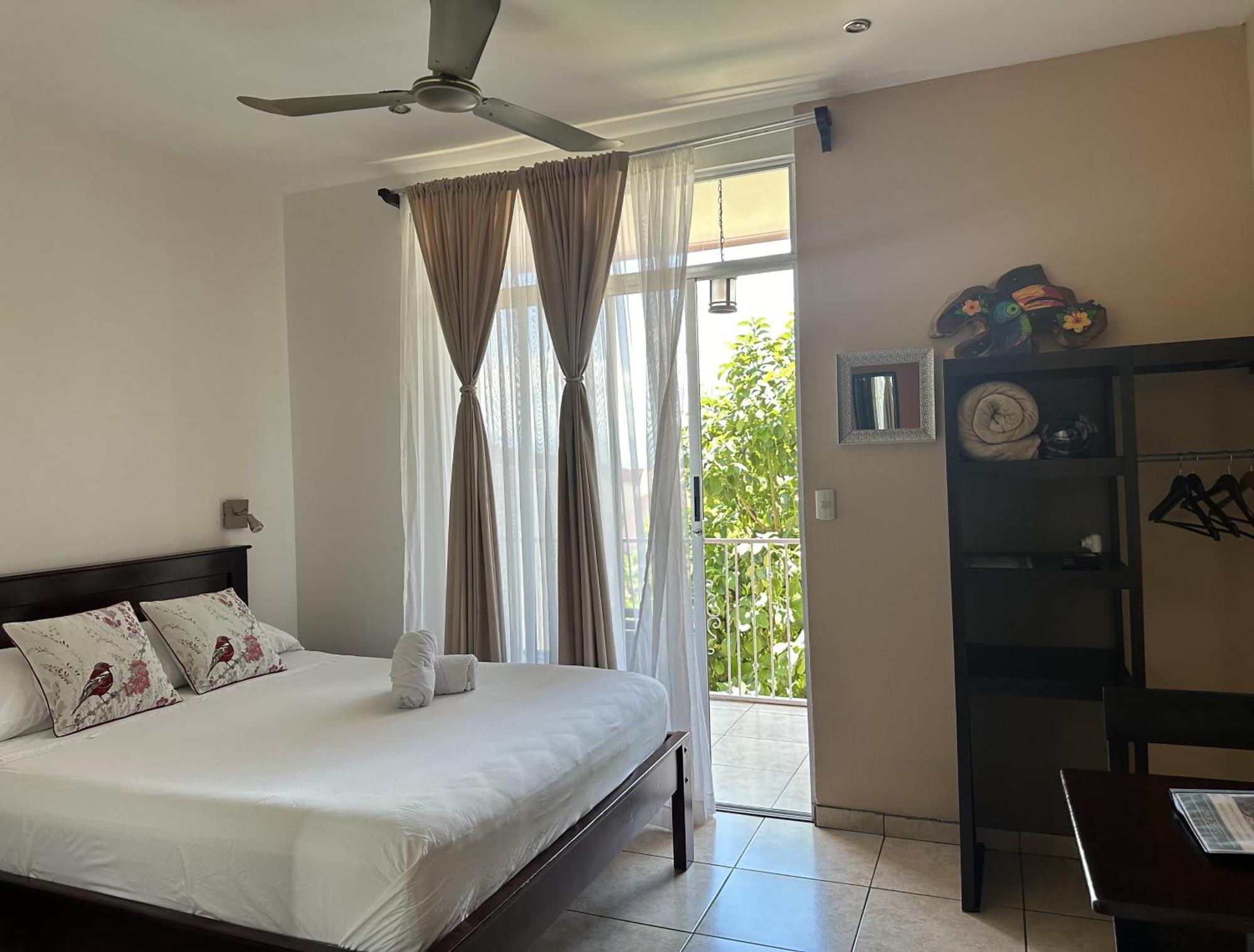 Casa De Lis Hotel & Tourist Info Centre Turrialba Ngoại thất bức ảnh